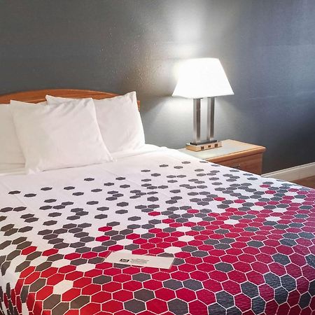 Econo Lodge Maquoketa Exteriör bild