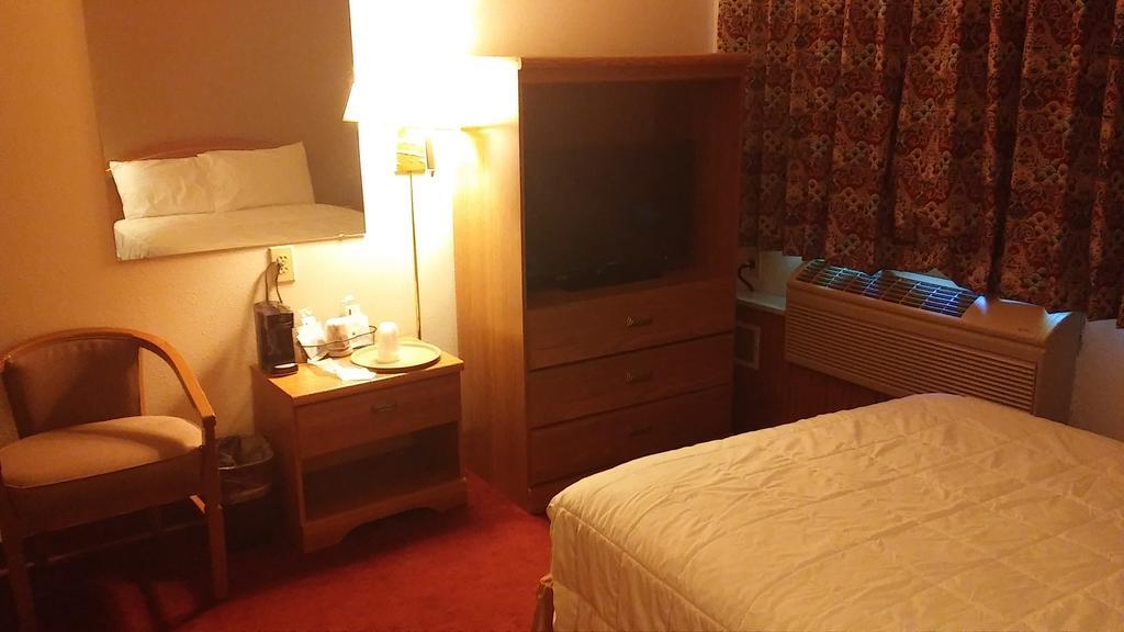 Econo Lodge Maquoketa Exteriör bild