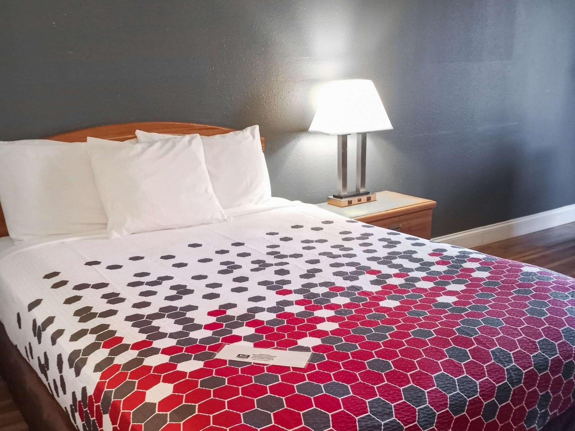 Econo Lodge Maquoketa Exteriör bild