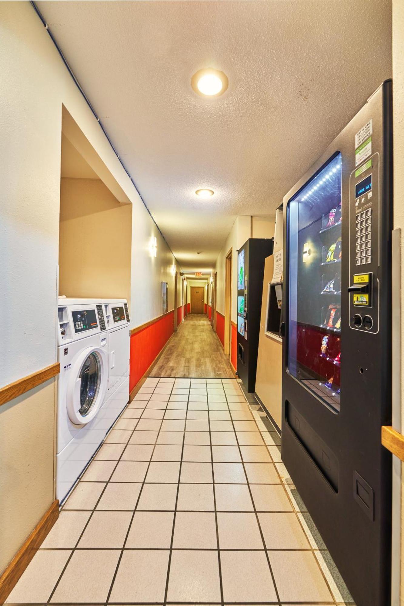 Econo Lodge Maquoketa Exteriör bild
